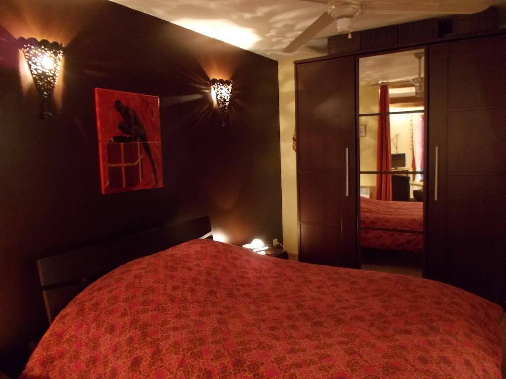 Le Campanin Apartman Menton Szoba fotó