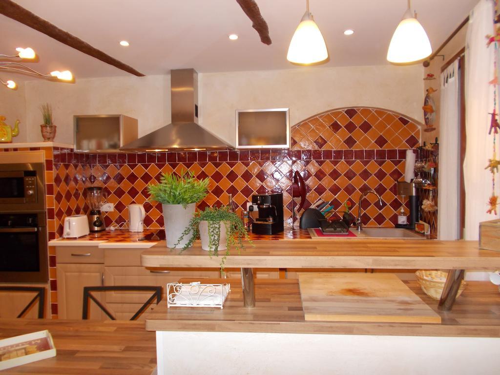 Le Campanin Apartman Menton Szoba fotó